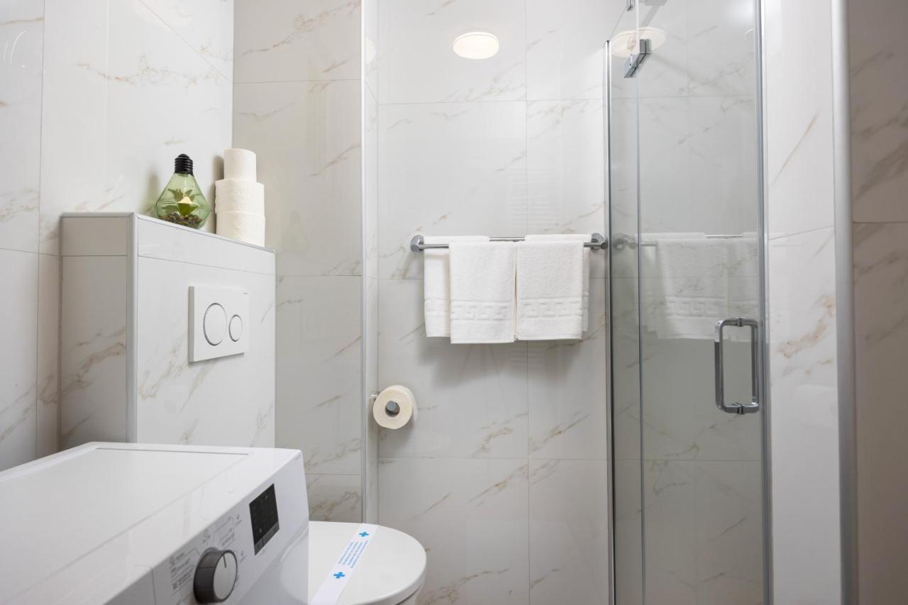 Oliva Apartments: Family-friendly With Sea View And Pool Podstrana