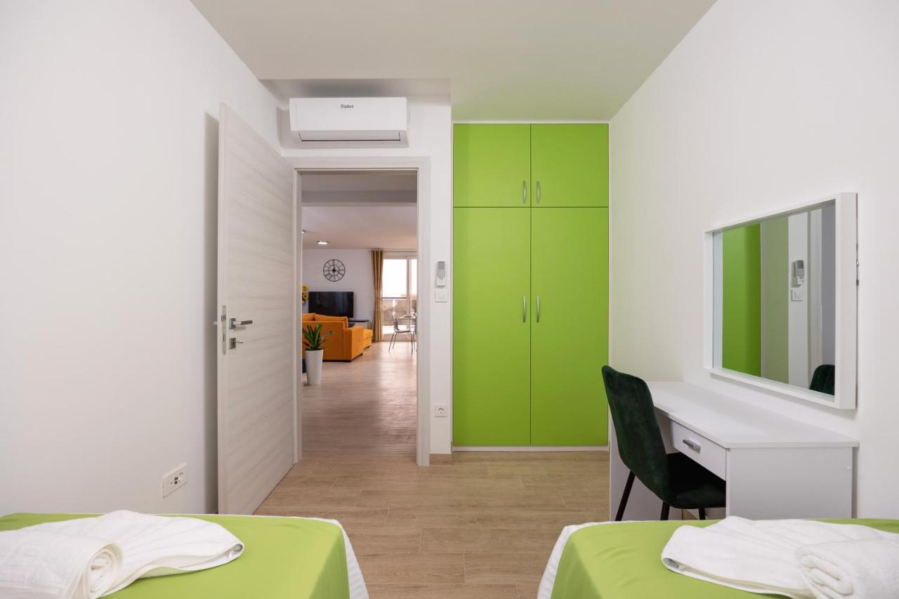 Apartment Oliva Apartments: Family-friendly With Sea View And Pool *