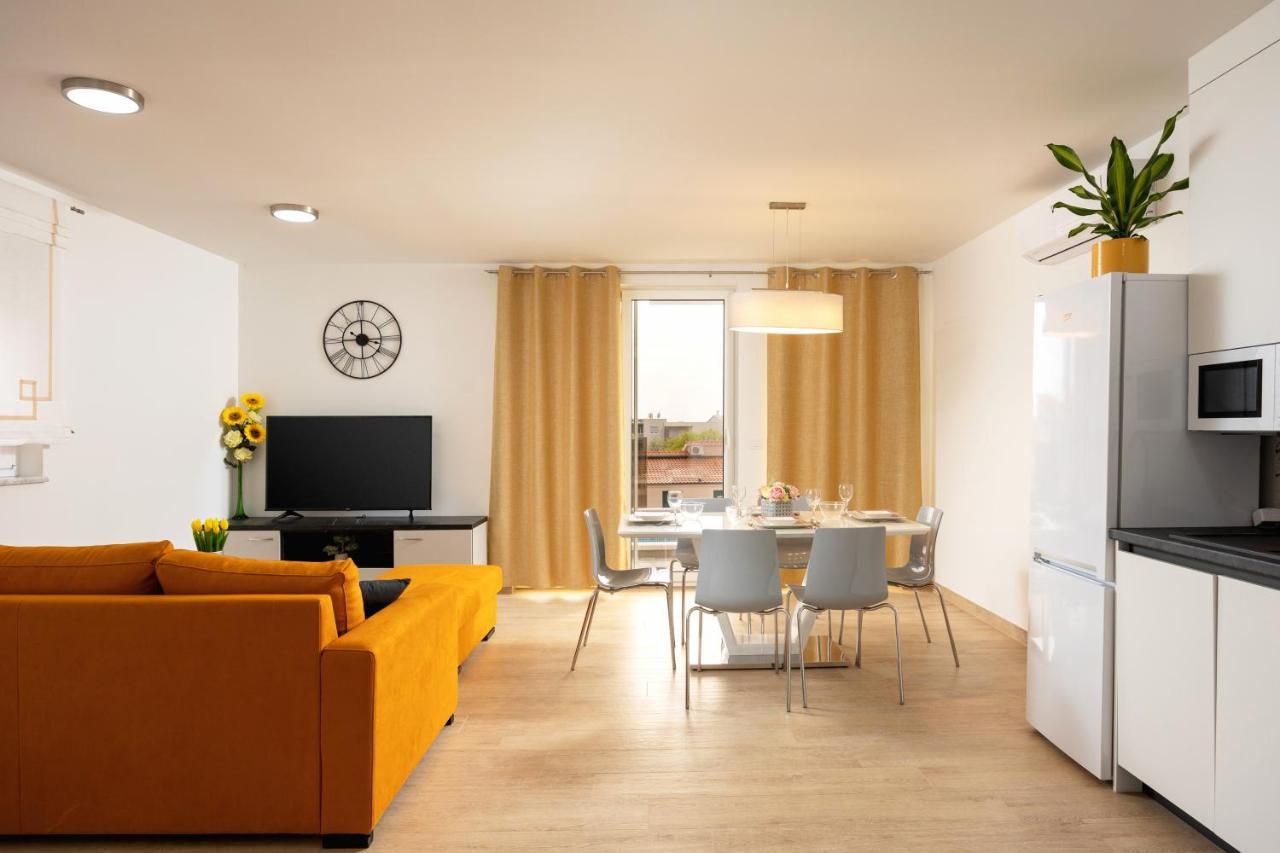 Oliva Apartments: Family-friendly With Sea View And Pool Apartment *